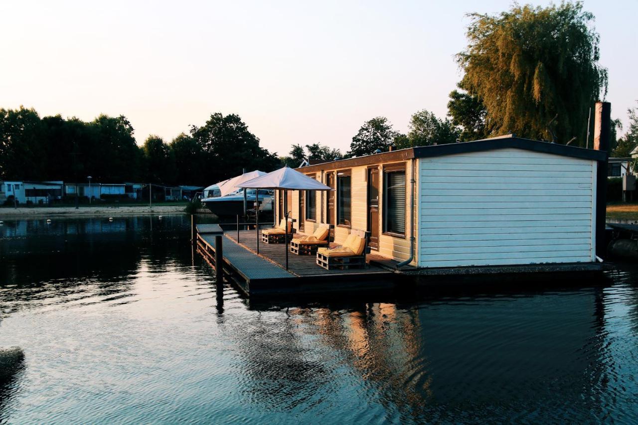 Floatel - De Schans Alphen Aparthotel Benedeneind Bagian luar foto